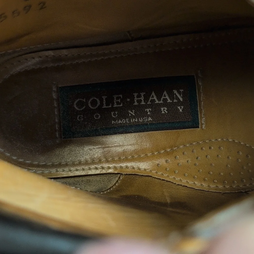 Cole Haan Country VTG Chukka Boot Vibram Sole 8.5 brown EUC